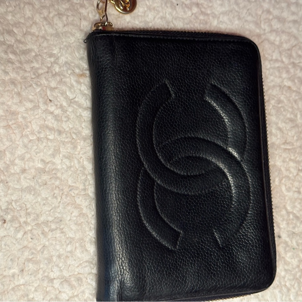 Chanel Vintage Zip Wallet